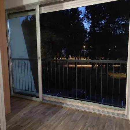 Lägenhet *le Super Land* Parking Prive * Cadre Verdoyant* *